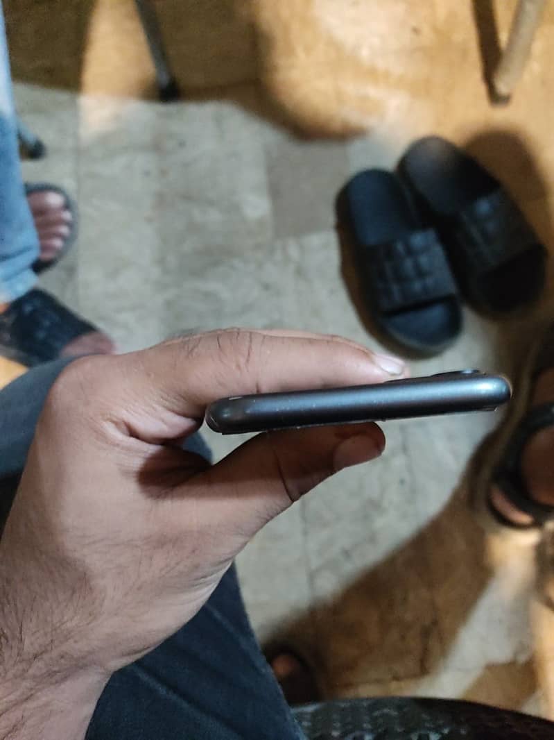 Apple iPhone 11 1