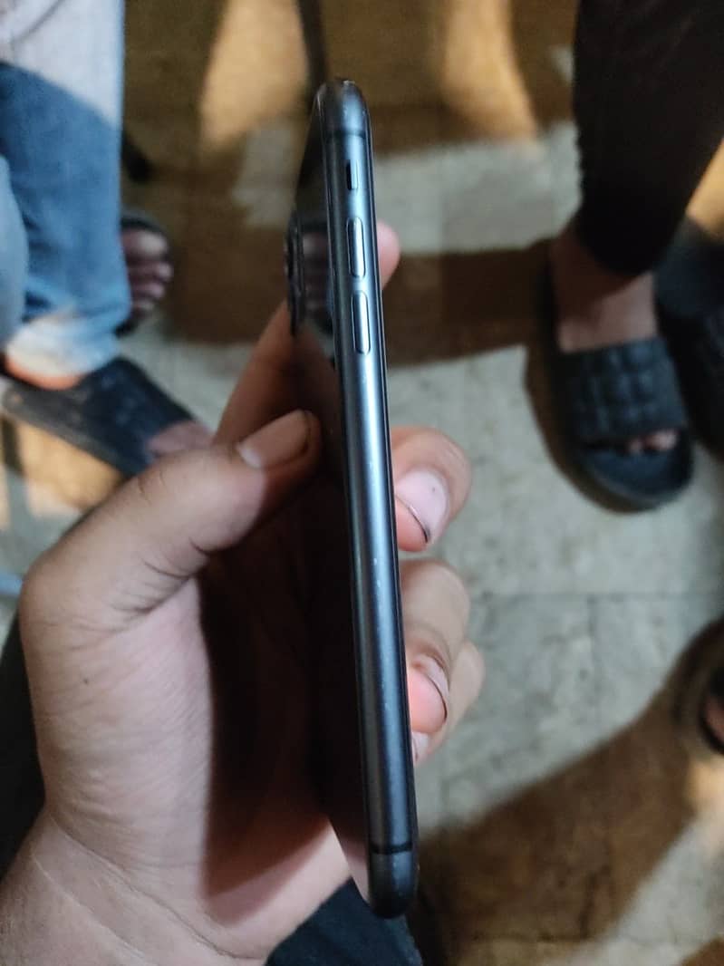 Apple iPhone 11 2