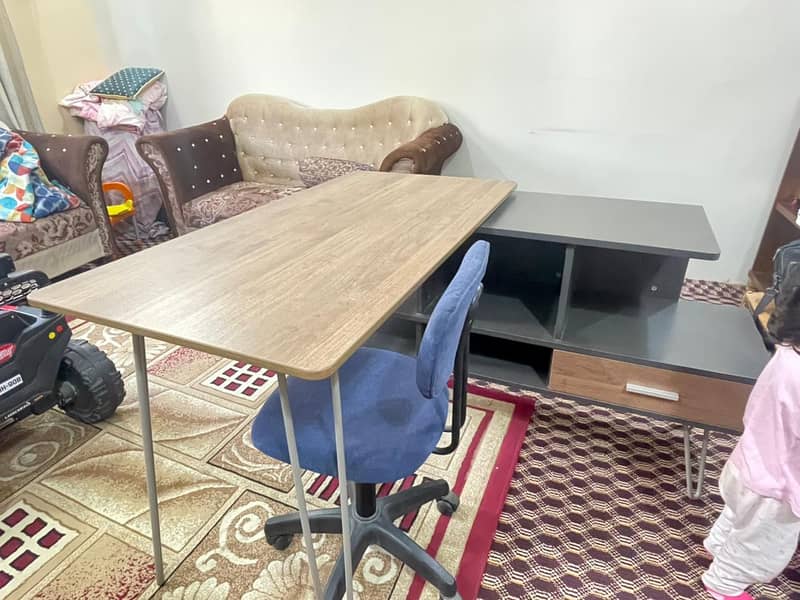 study table with chair 0