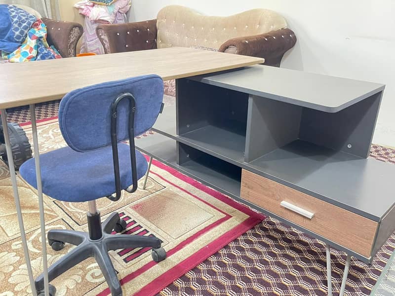 study table with chair 5