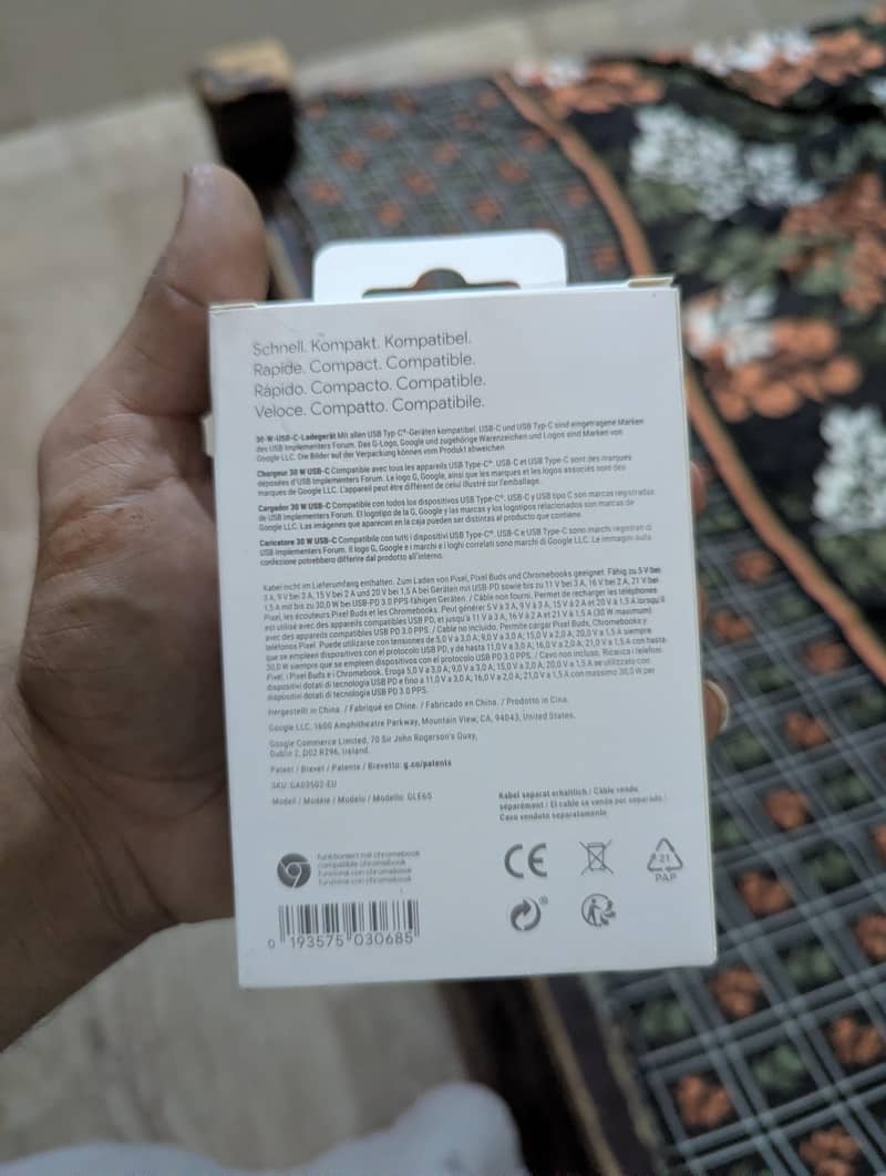 Google pixel Charger 6