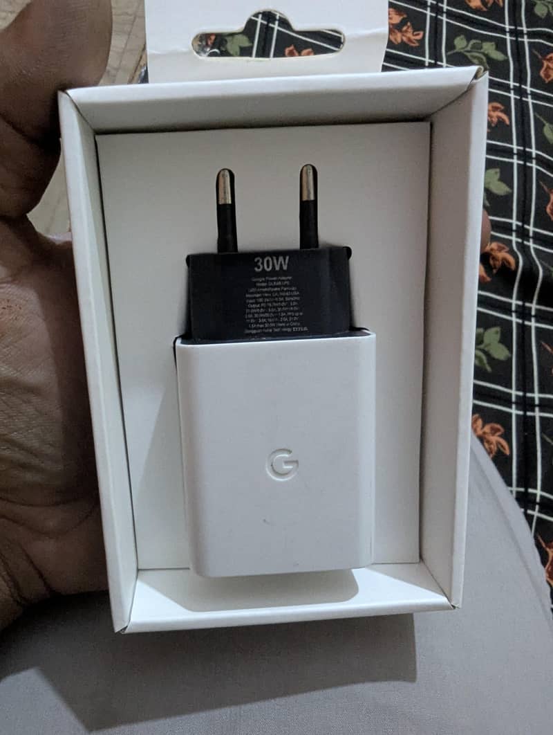 Google pixel Charger 7