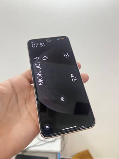Google Pixel 8.03215752530