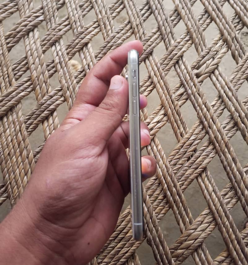 Apple iPhone X 1