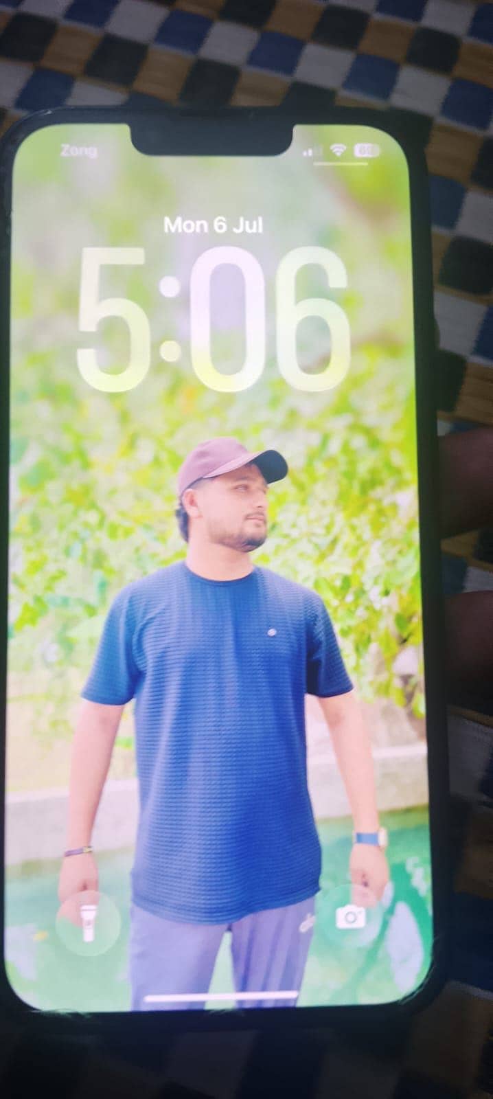 Apple iPhone 13 0