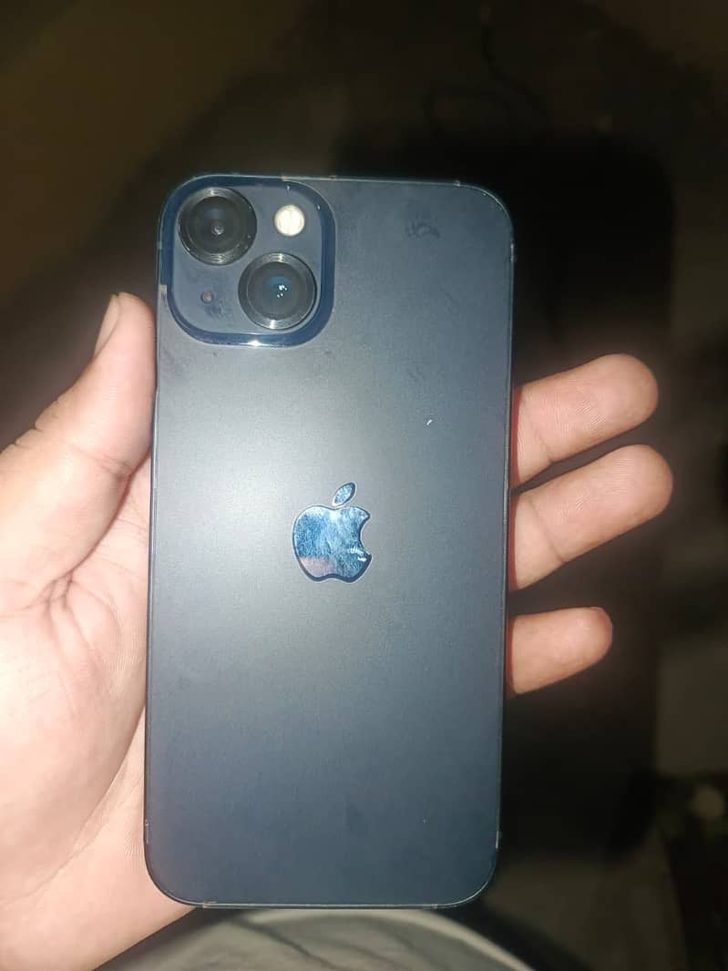Apple iPhone 13 4