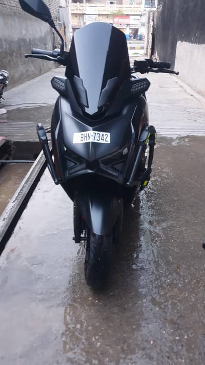 Revoo E52 for sale