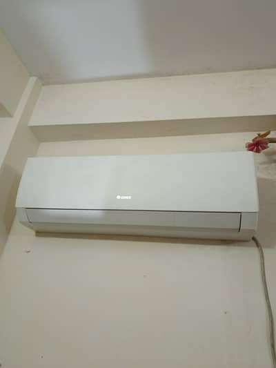 2 Ton Gree AC (Like Brand New)
