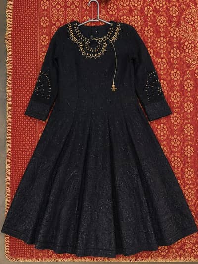 Elegant Black Embroided Anarkali kutri for woman