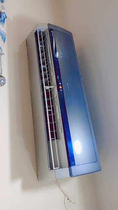 gree  1.5tan. . AC. . . g10. . DC inverter. outdoor indoor remote plate pipe