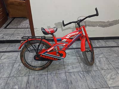It's used cycle but not broken good in condition and neat and clean