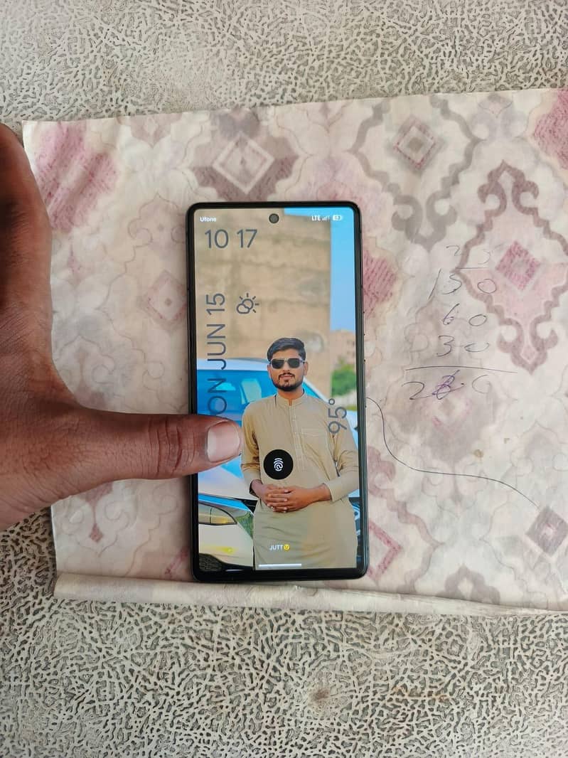 Google Pixel 7 4