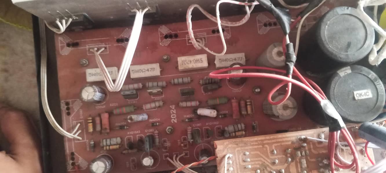amplifier with speaker 3
