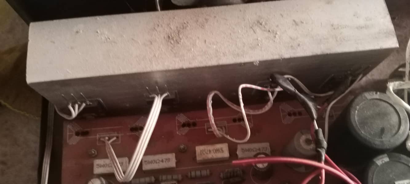amplifier with speaker 4