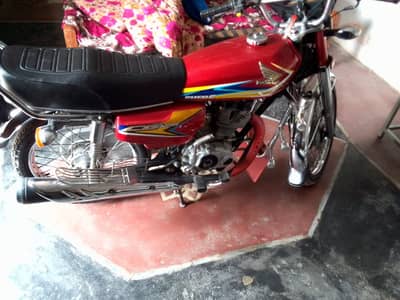 Honda bike 125CG 0303/34/75/299/ urgent for sale model 2019
