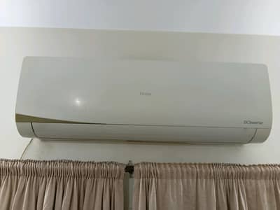 Haier 1.5 ton DC invertor ac for sale. (whole set)