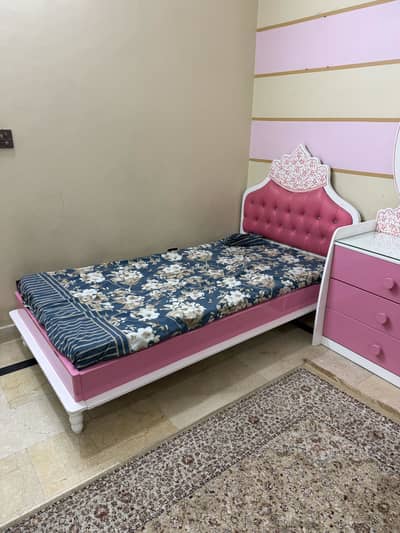 Girls bed