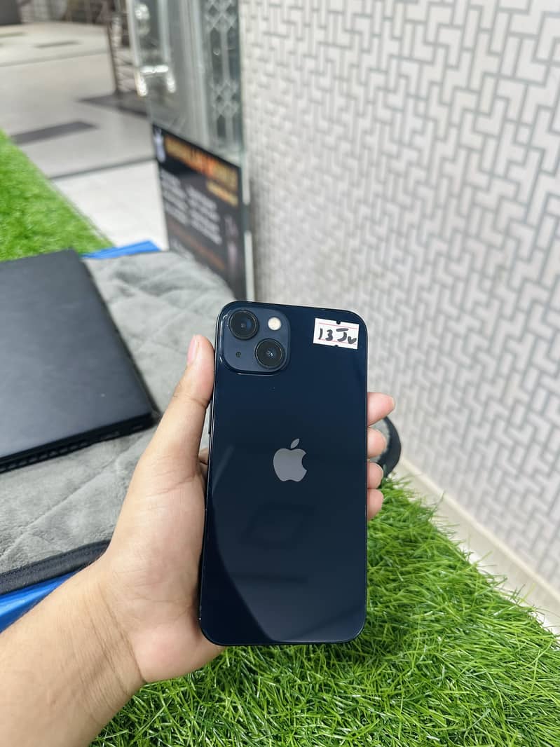 Apple iPhone 13 3