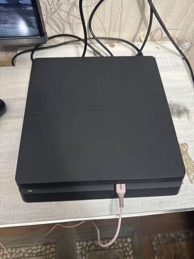 Urgent sale ps4 slim