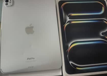 M4 pta approved 256 GB with box battery health 90