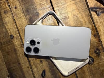 Apple iPhone 15 Pro Max