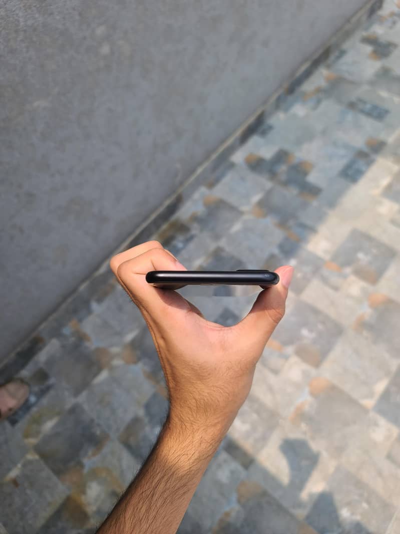 Apple iPhone 7 Plus 5