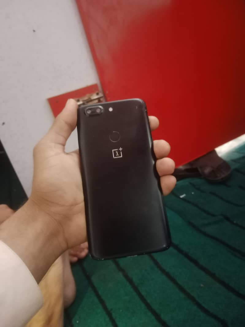 One Plus 5T 1
