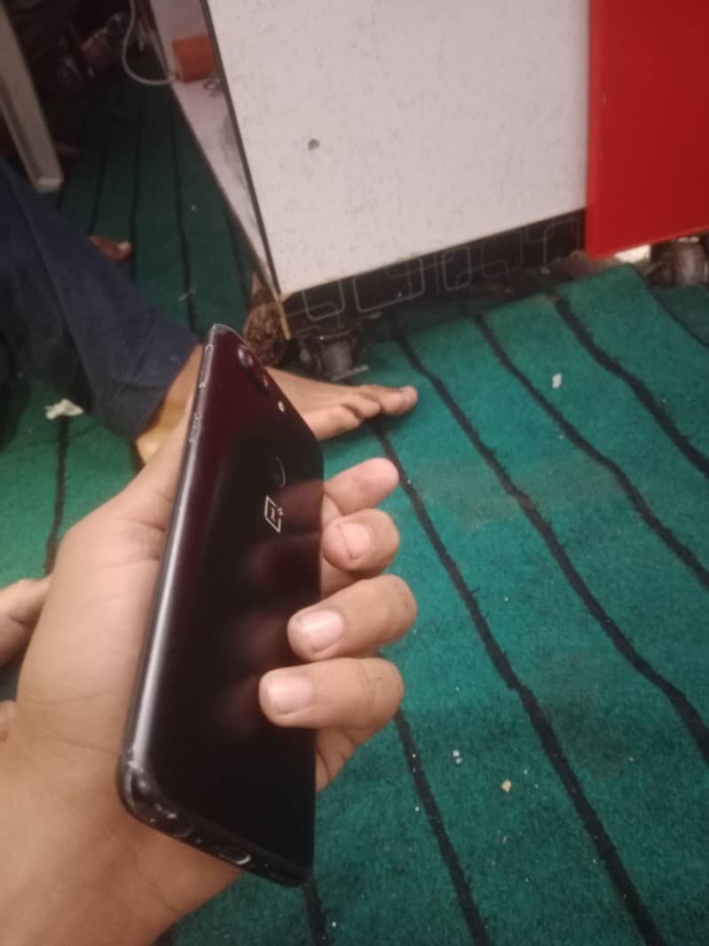 One Plus 5T 5