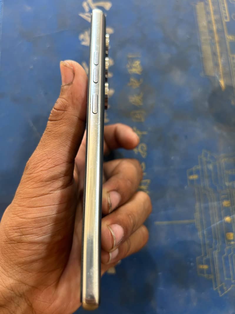 Camon 40 3