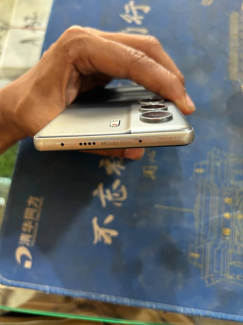 Camon 40 4