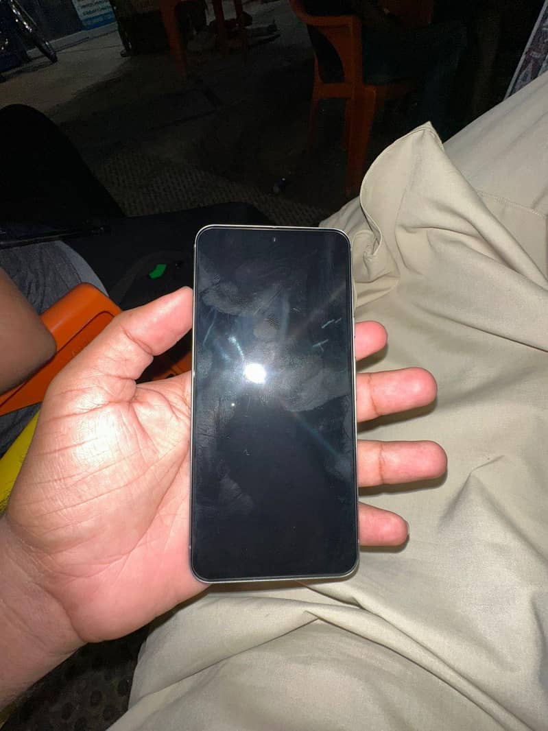 Google Pixel 8 5