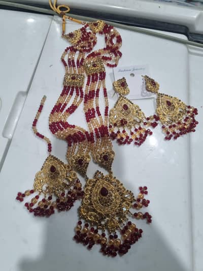 Jewelery Set Available