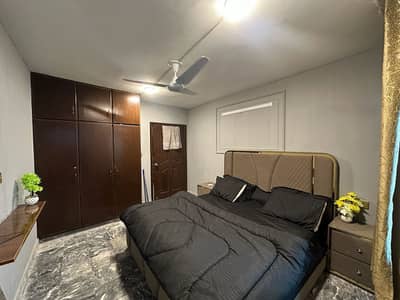 1 BHK/2 BHK Furnished Apartments near Emporium Mall Johar Town Lahore Per Day Rent