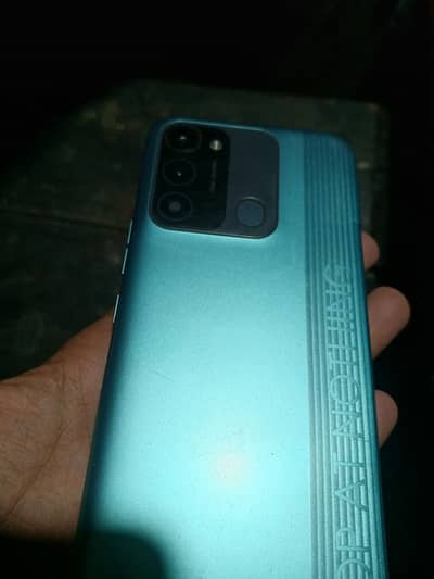 TECNO SPARK 8C