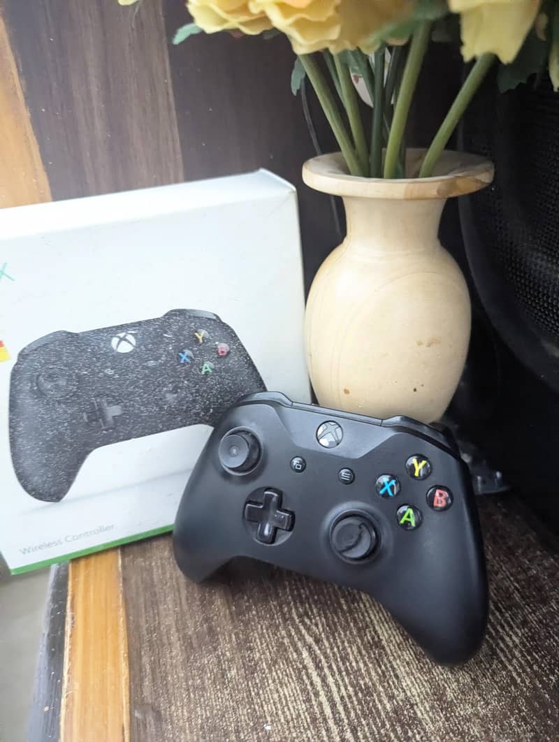 2 xbox one controller 1