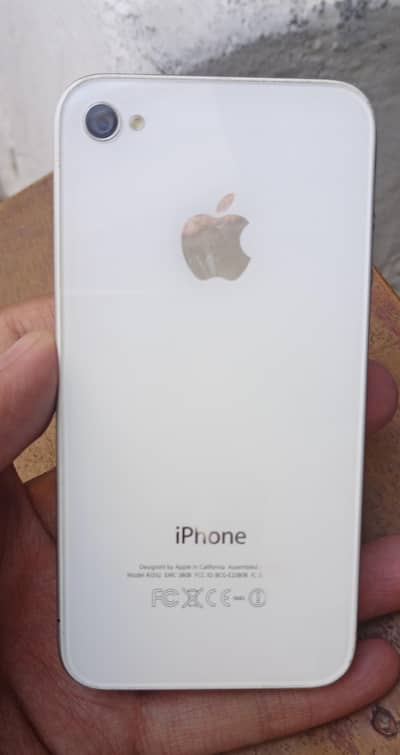 Apple iPhone 4s