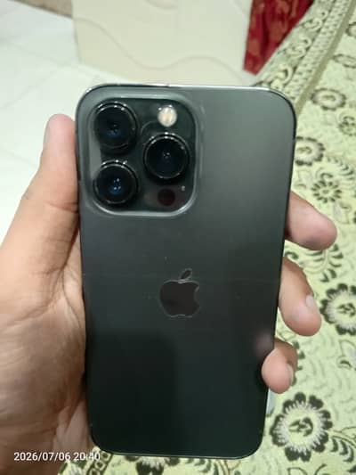 Apple iPhone 13 Pro