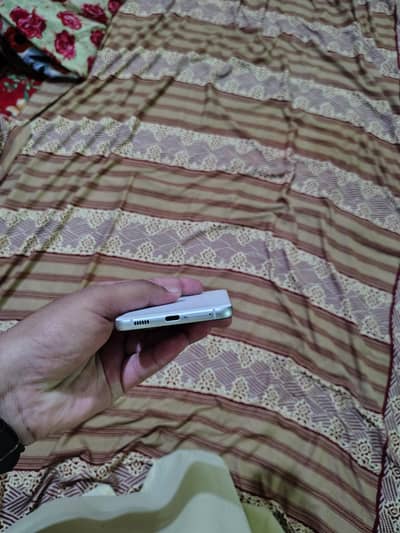 urgent sale condition well no shade no line