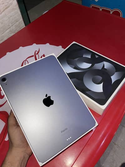 ipad Air 5thgen M1 chip 256gb memory
