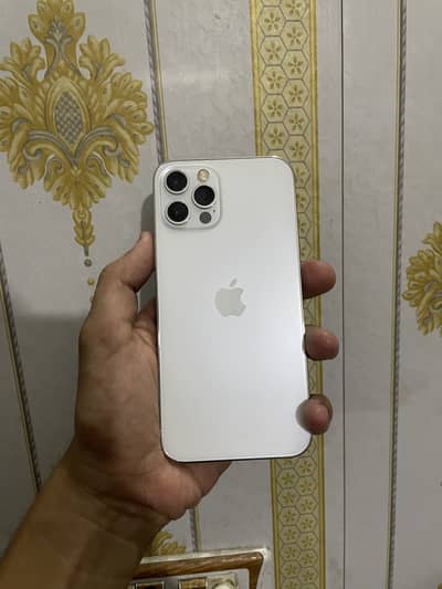 Iphone 12 pro ( factory unlocked )