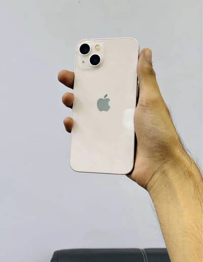 Apple iPhone 13