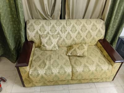 Sofa Set 3, 2 ,1 In Very Good Condition .