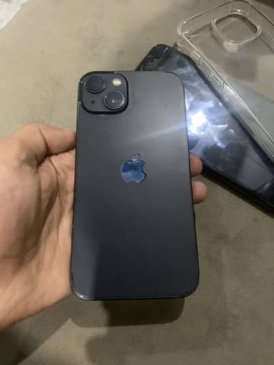 Apple iPhone 13