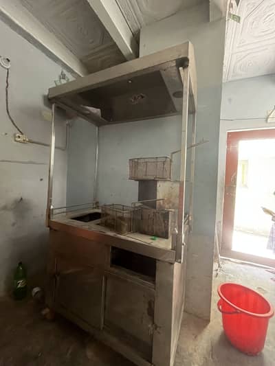Fast Food Counter With Attached Fryer