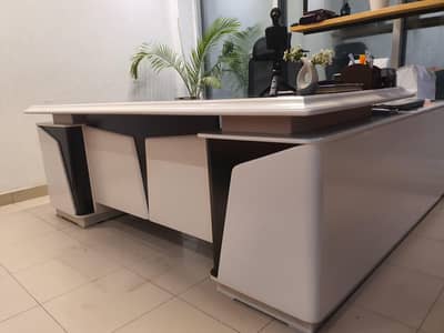 CEO executive table