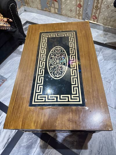 Wooden Center Table with Decorative Glass Top – with good Condition