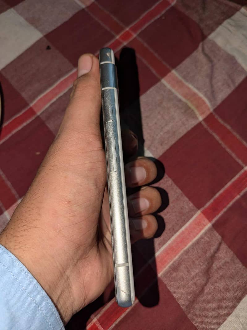 Google Pixel 7a 1