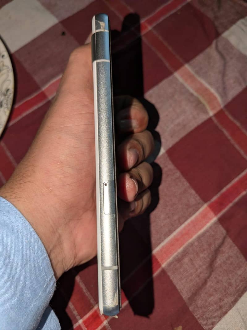 Google Pixel 7a 2