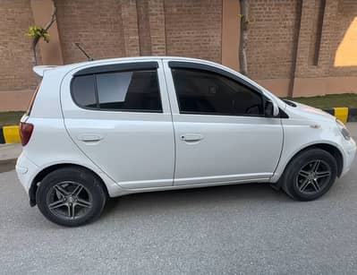 Toyota Vitz 2004