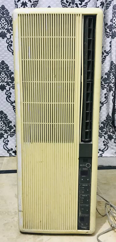Horie Company Window AC along with Sony Inverter.